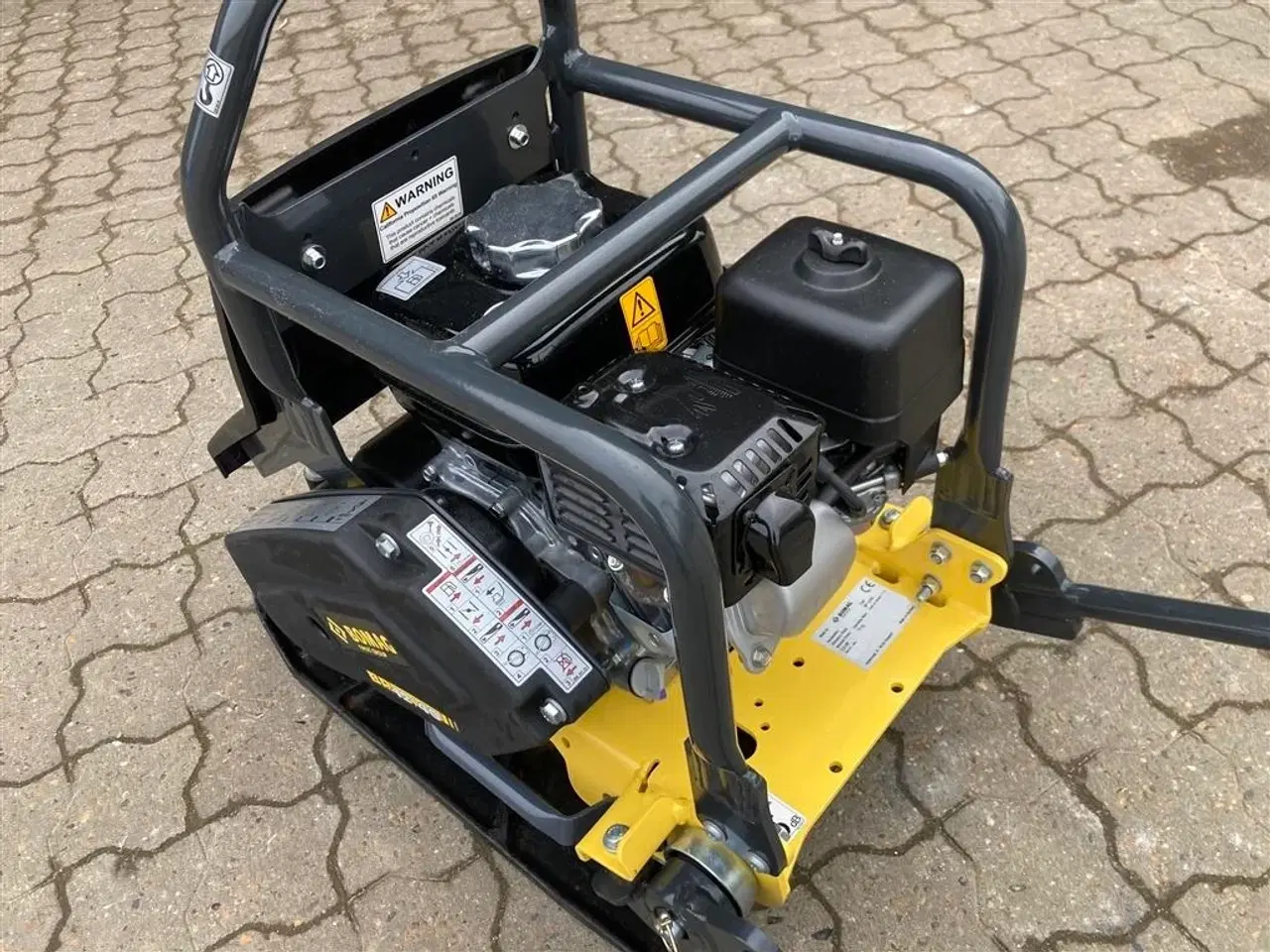 Billede 8 - Bomag BP 12/40 Kan udstyres med vandtank og spredebom