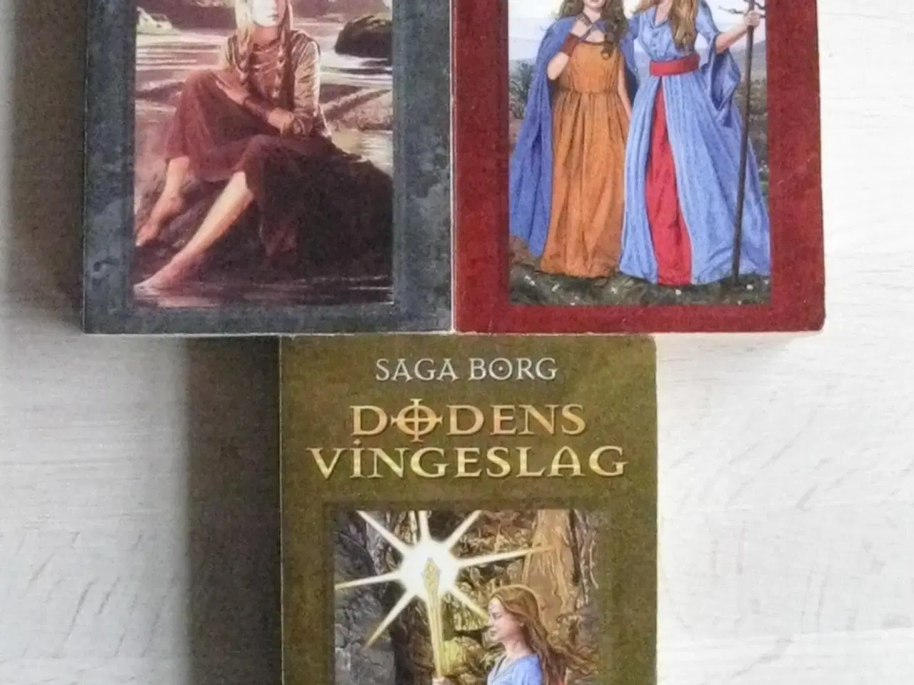 Billede 2 - "Jarastavens vandring" af Saga Borg bind 1-9 ;-)