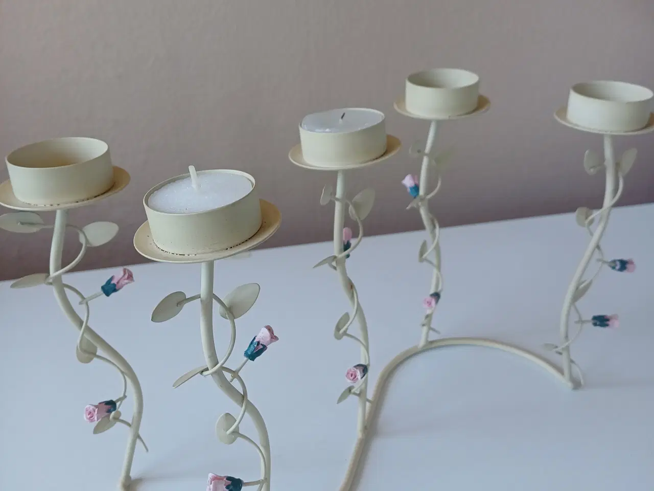Billede 1 - 5 arms lysestage til fyrfadslys med blomsterranker