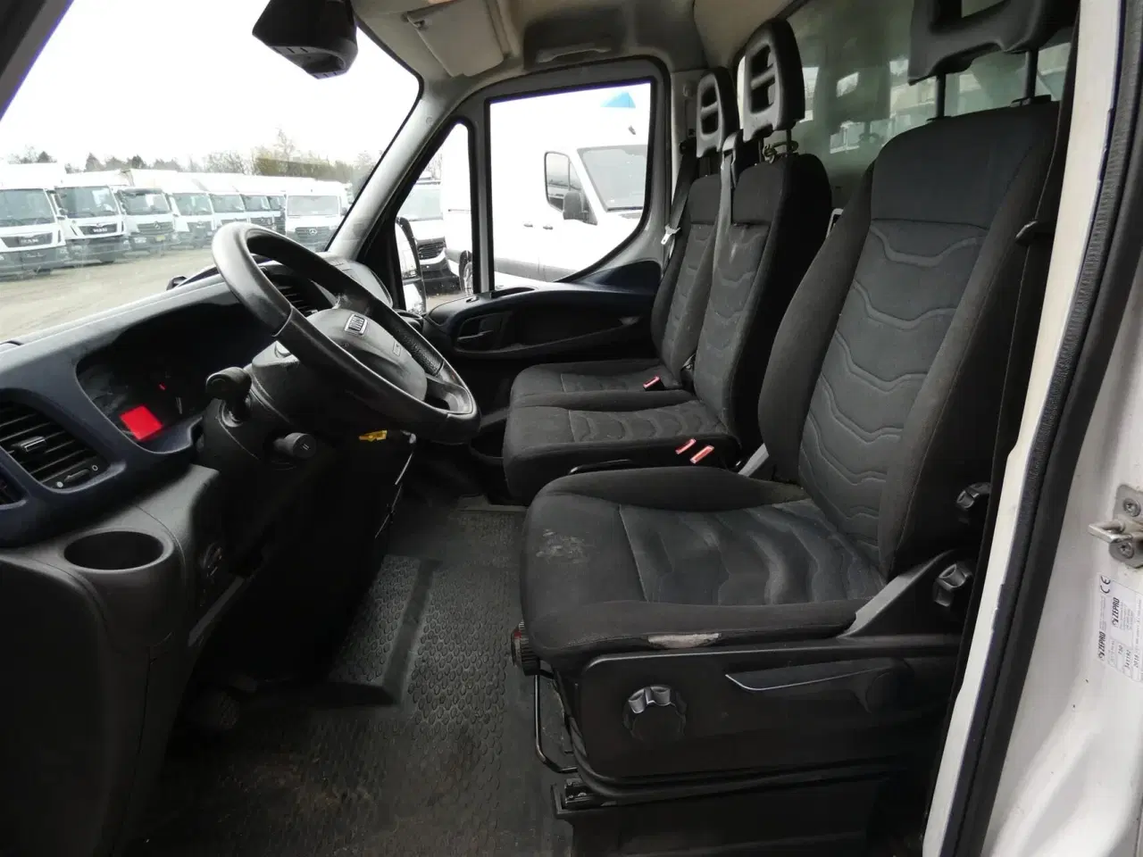 Billede 11 - Iveco Daily 35C18 3750mm 3,0 D 180HK Ladv./Chas. 8g Aut.