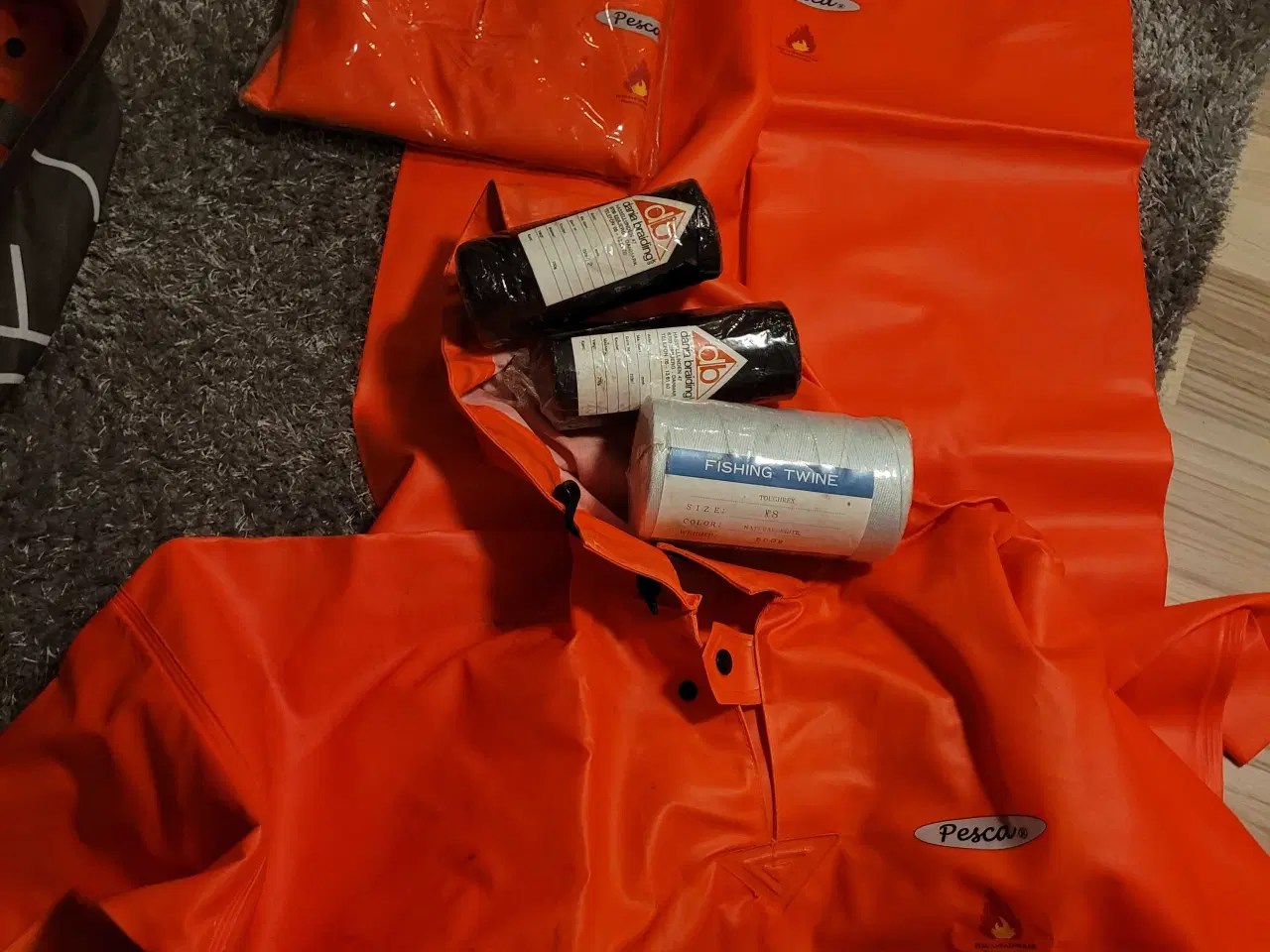 Billede 2 - Regnsæt str L +Lx 250kr Dvs dunke 100kr