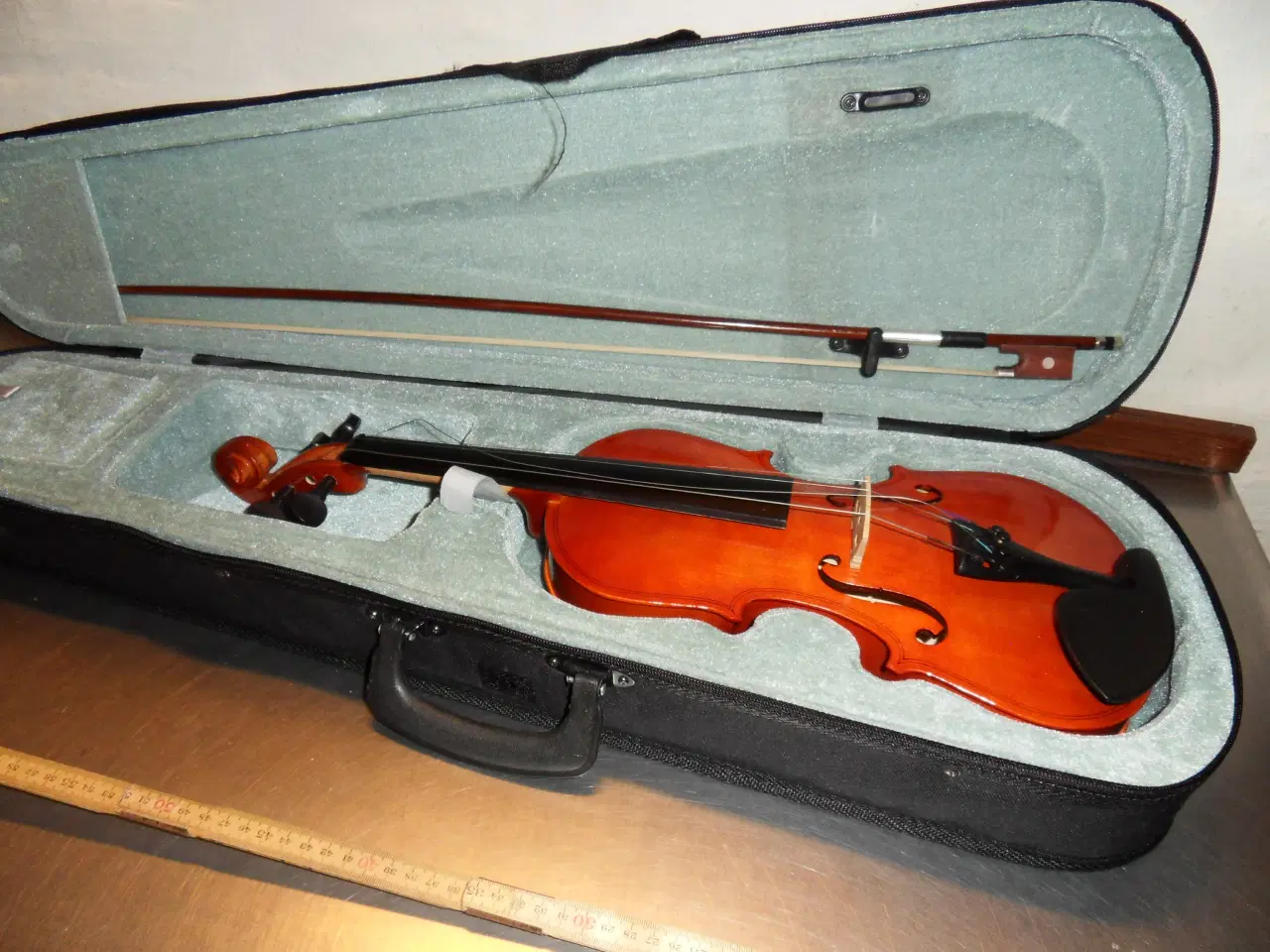 Billede 2 - Violin i violinkasse,  Pæn og ikke slidt tilstand.