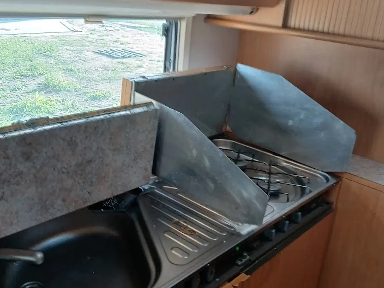 Billede 9 - Campingvogn med moover og markise