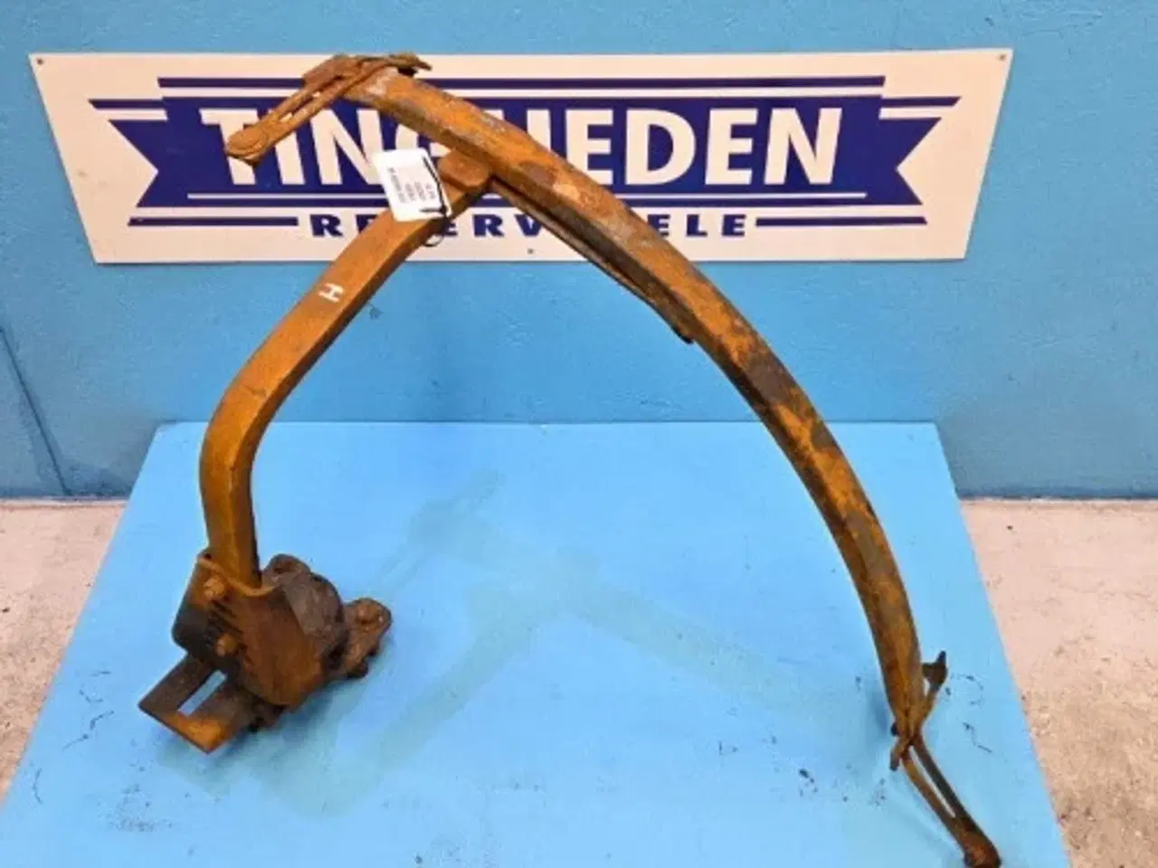 Billede 2 - Case Maxxum 150 Hjulskærm Beslag R.  47802224