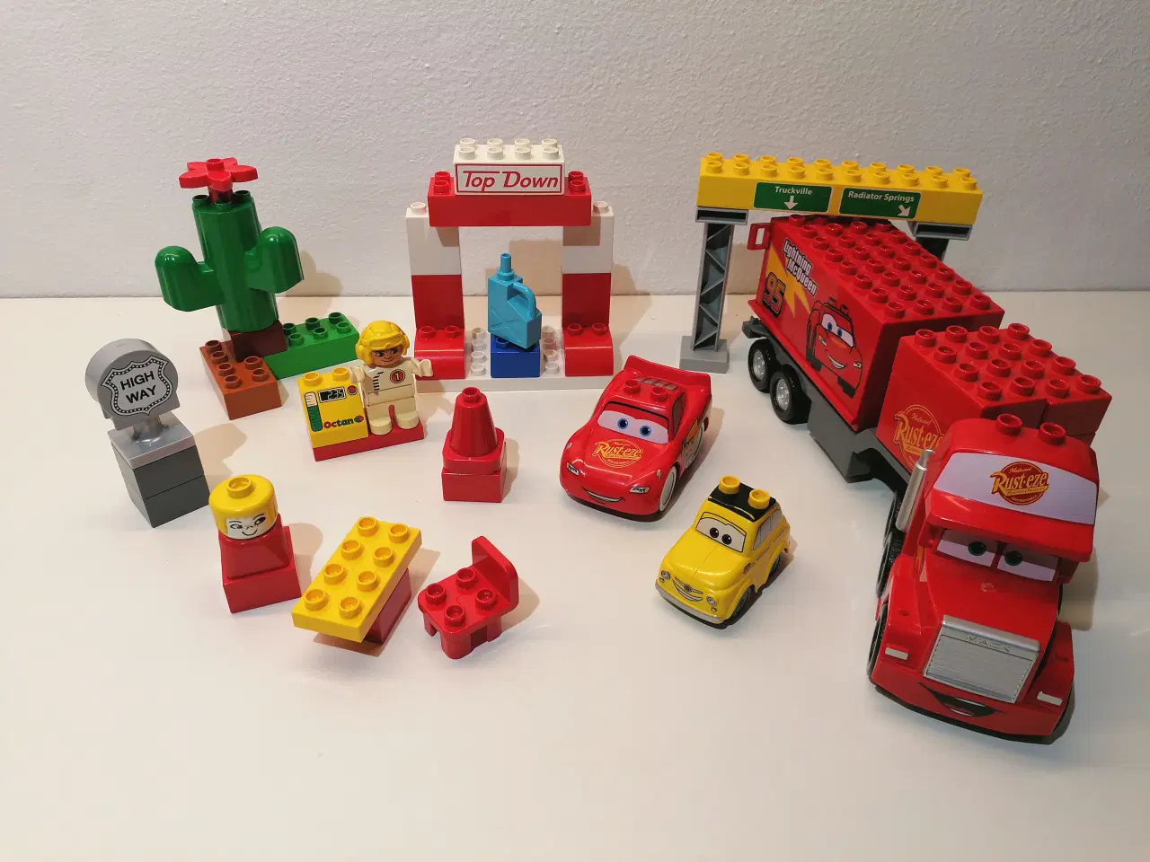 Billede 1 - Duplo Disney Cars, Lastbil, 2 Biler samt andet