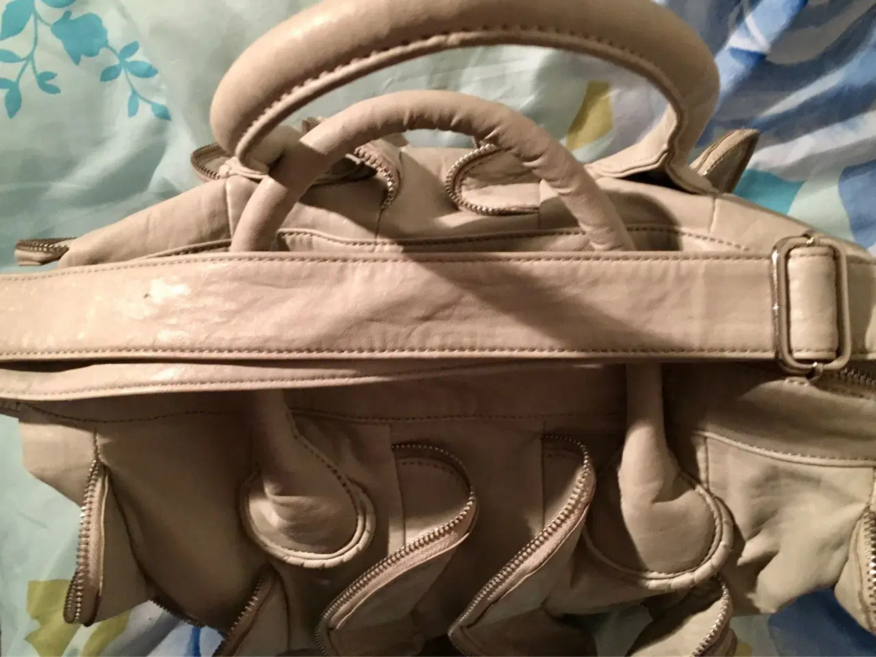 Billede 6 - STEVE MADDEN taske til salg