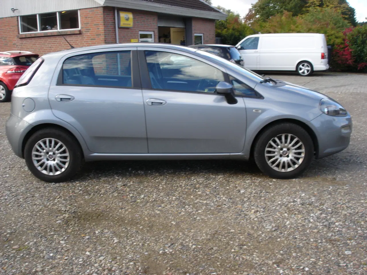 Billede 2 - FIAT PUNTO 1.4 . 1.EJERS ÅRG 8/2013.