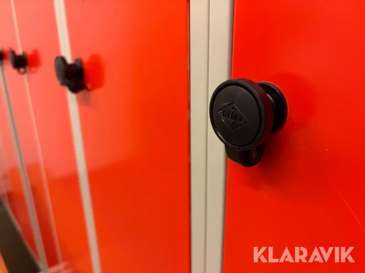 Billede 8 - Garderobe skabe Blika - 2 sektioner af 4 skabe