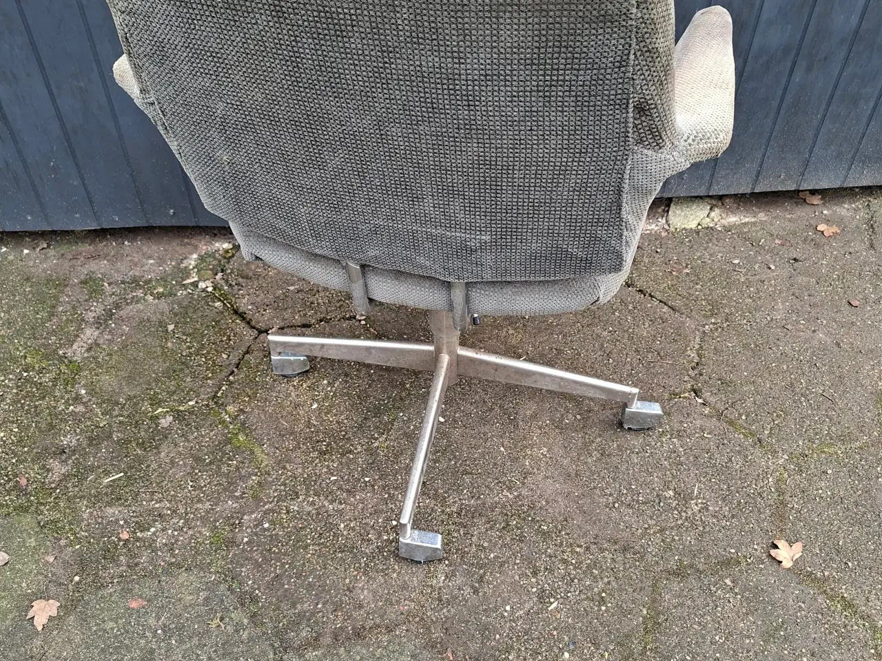 Billede 2 - Ældre kontorstol med en del patina 