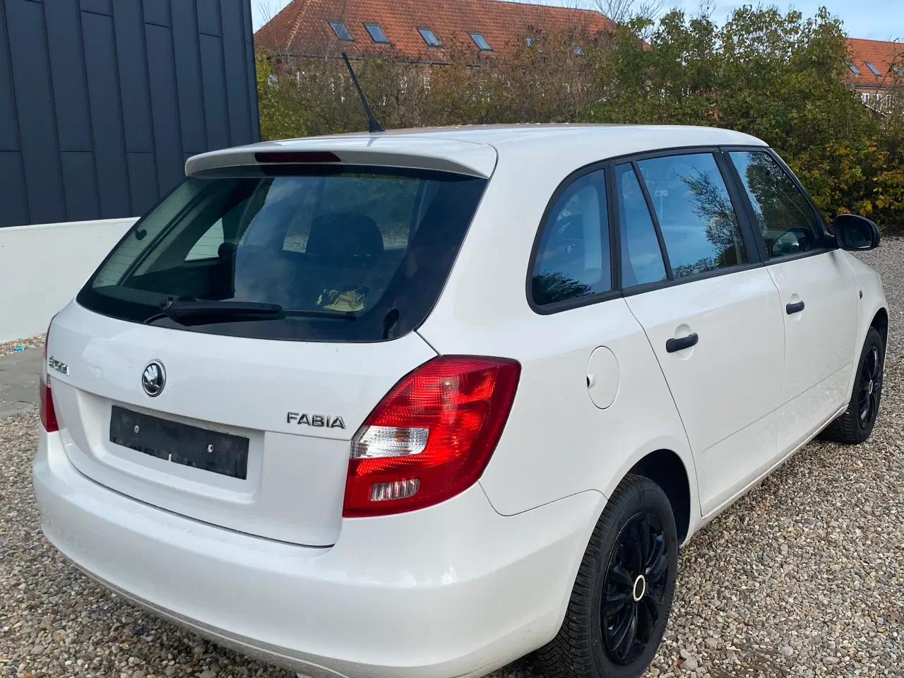 Billede 4 - Nysynet og nyserviceret Skoda Fabia Combi 1.2 2014