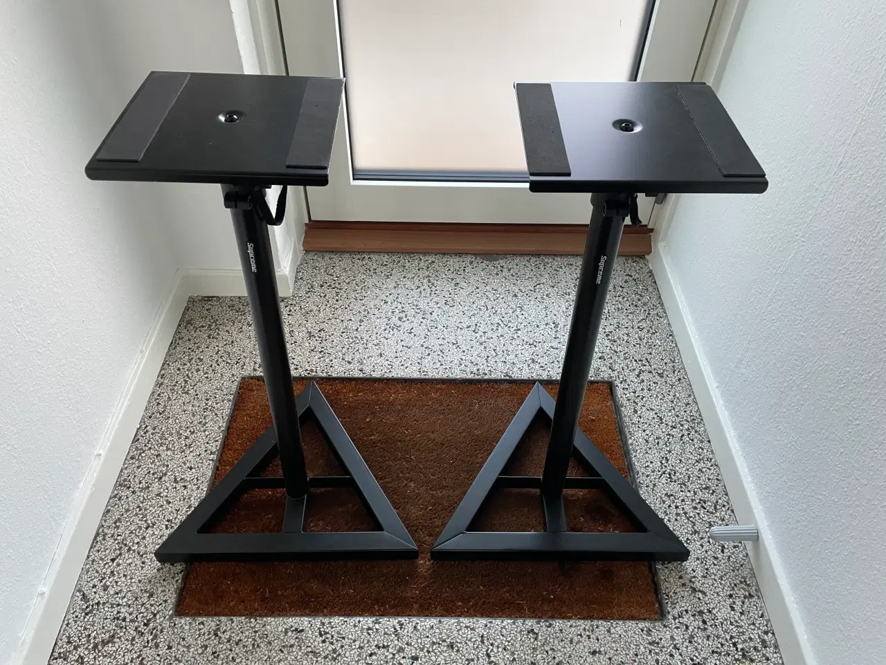 Billede 1 - Supreme SMS-69 Gulv monitor stativ sæt