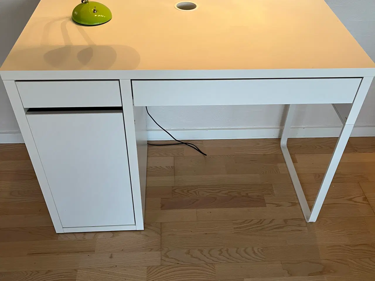 Billede 2 - Skrivebord IKEA Micke