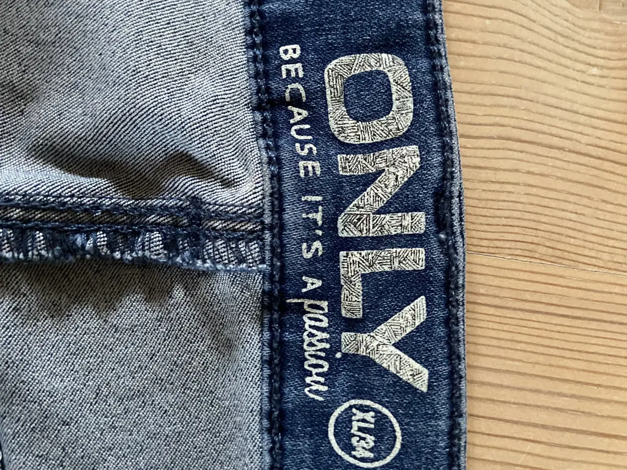 Billede 3 - Only blå bukser str. XL/34 lang benlængde