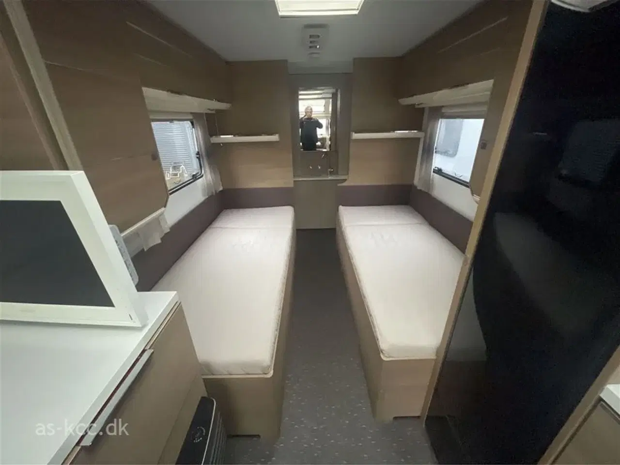 Billede 7 - 2016 - Adria Adora 572 UT Adria Adora 572 UT enkelte senge