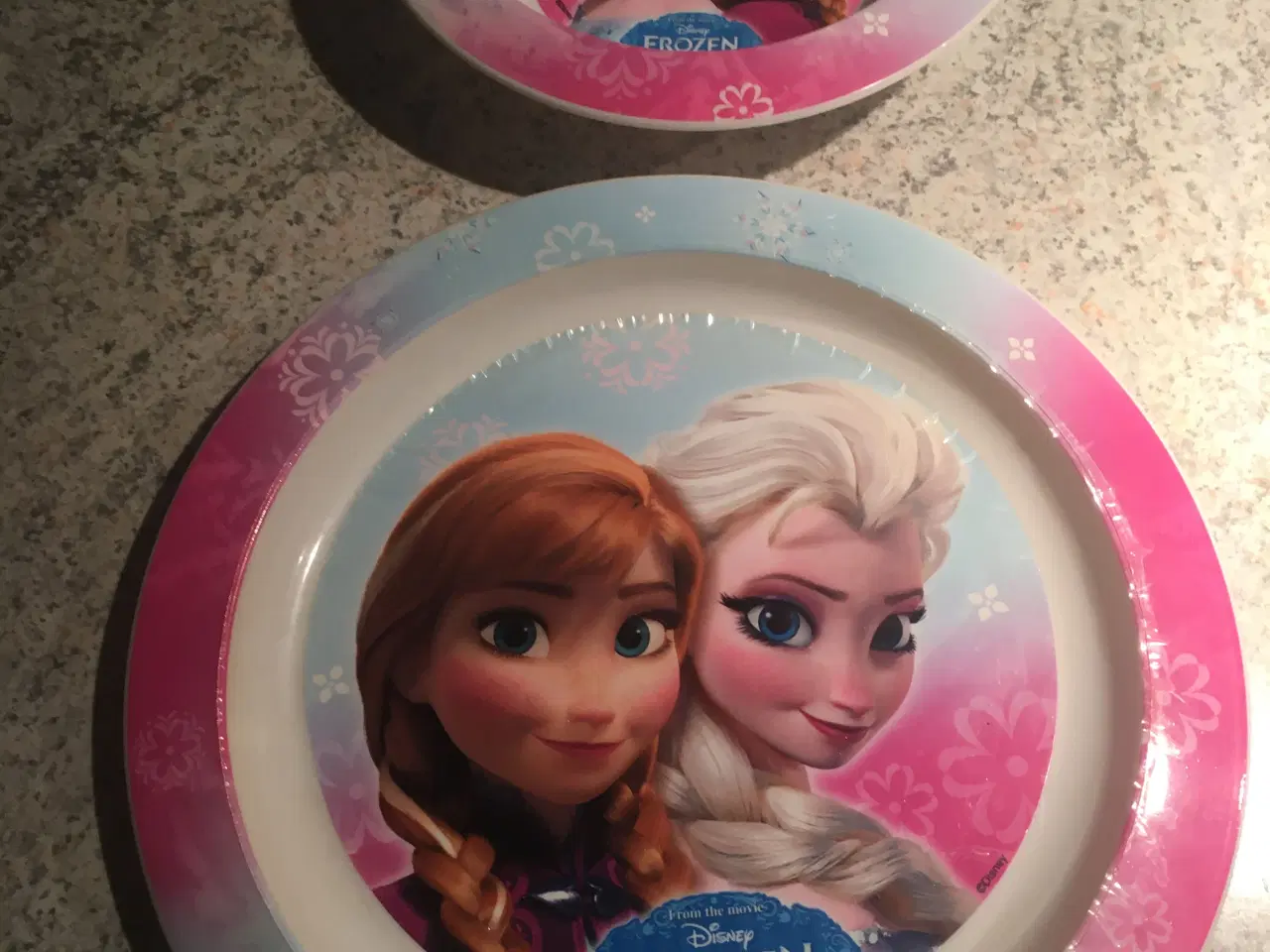 Billede 3 - Helt ny Frozen dyb og flad tallerken hård plast