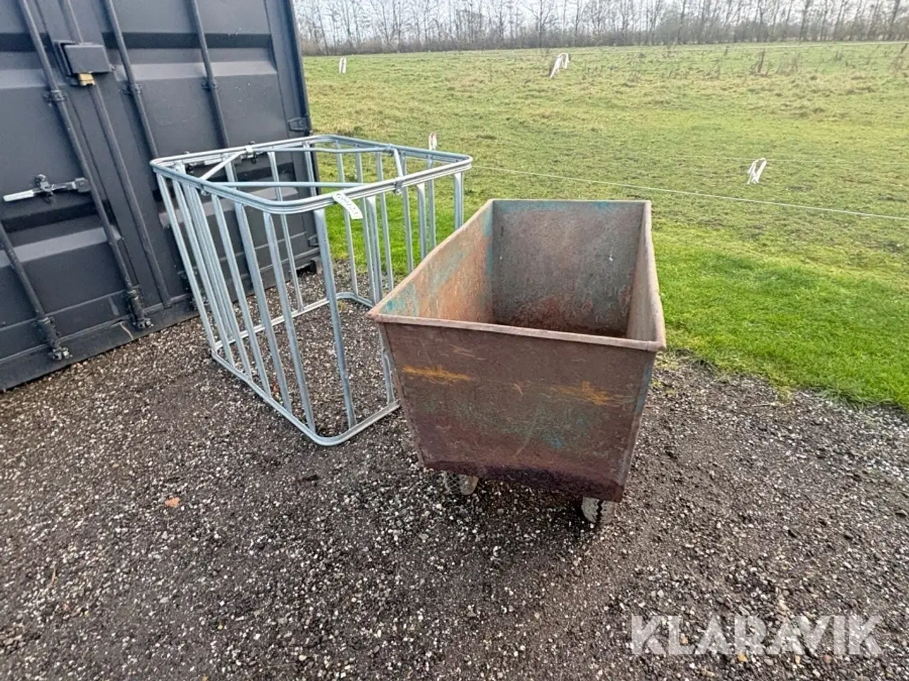 Billede 1 - Fodervogn og høhæk Randersbør