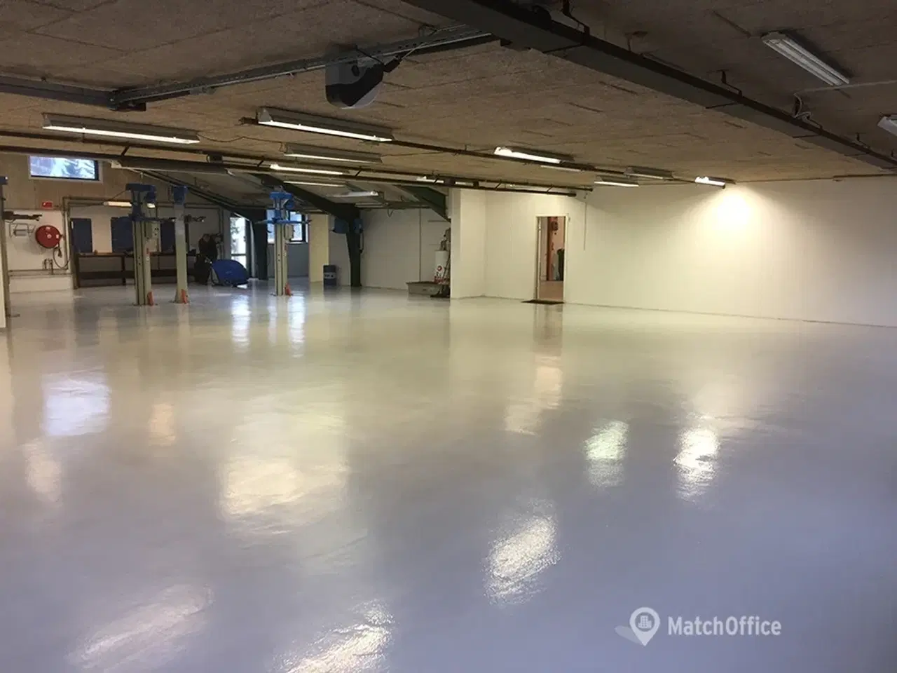 Billede 5 - Bilforretning tilleje