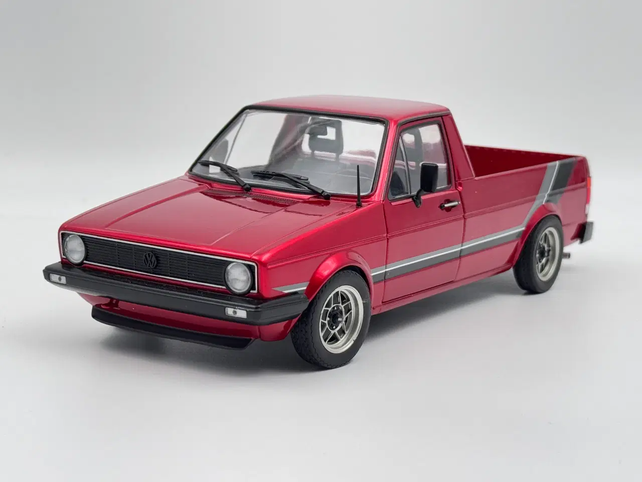 Billede 1 - 1982 VW Caddy Mk 1 Flot og detaljeret - 1:18 