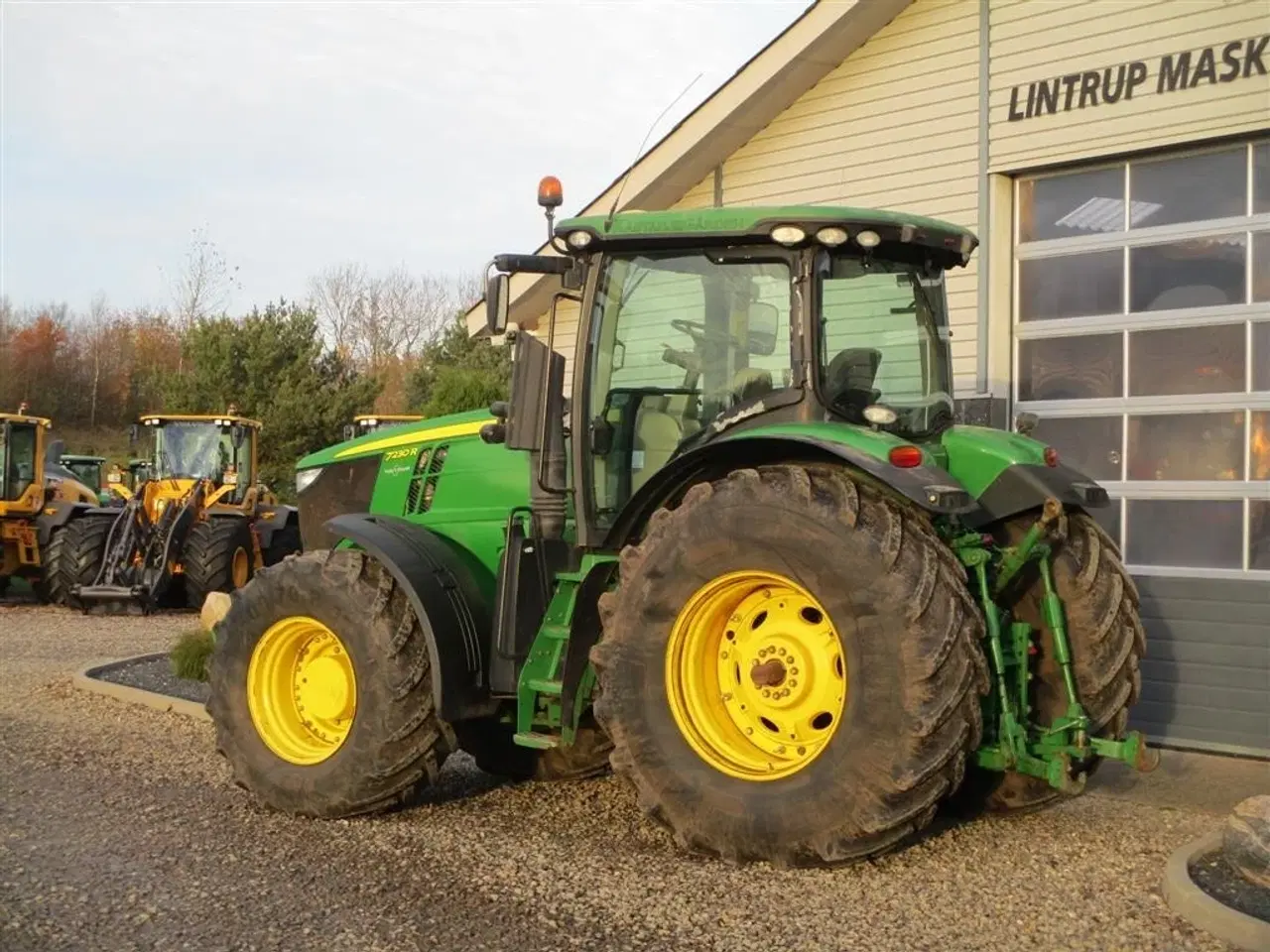 Billede 3 - John Deere 7230R Med frontlift og frontPTO