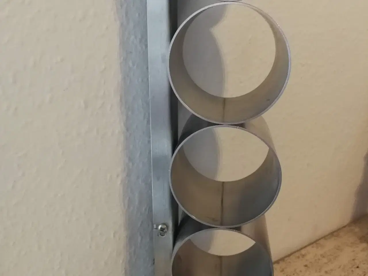 Billede 2 - MAGASIN/FLASKEHOLDER - DANSK DESIGN