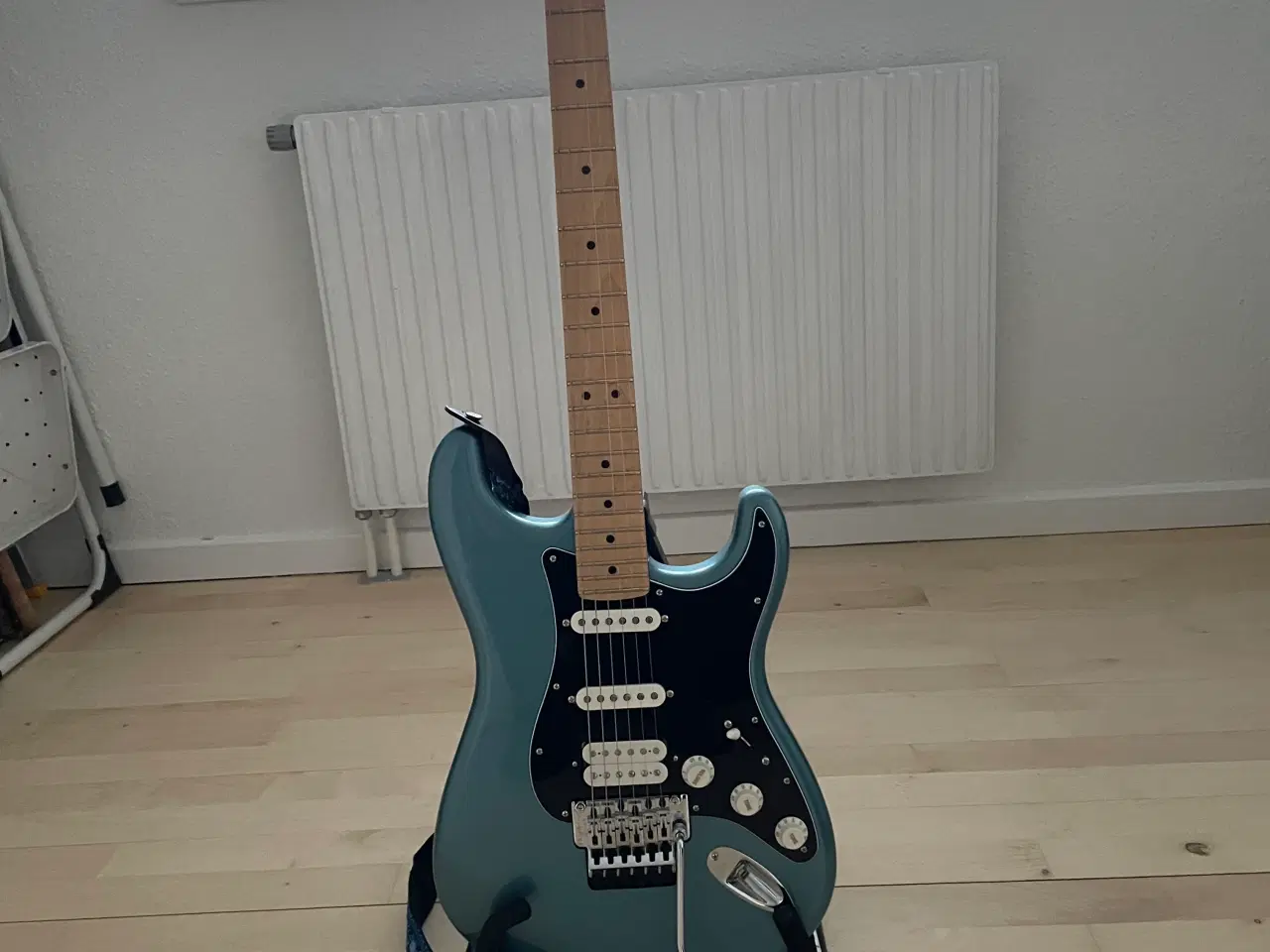 Billede 1 - Fender Stratocaster Floyd Rose HSS MN Tidepool Gui