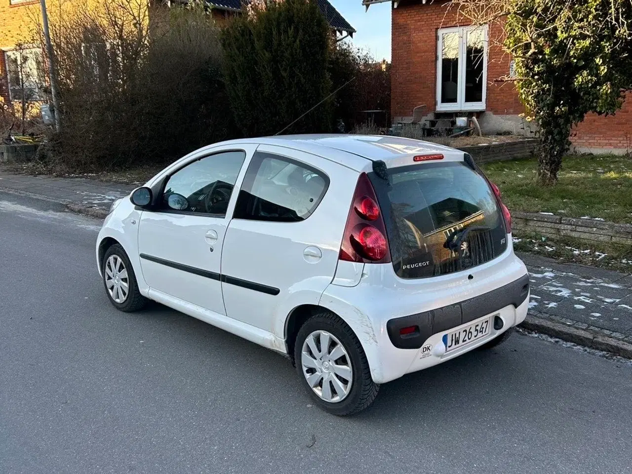 Billede 3 - Nysynet 1-ejers Peugeot lav KM