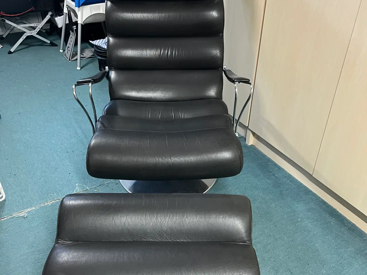 Billede 1 - Lænestol med skammel