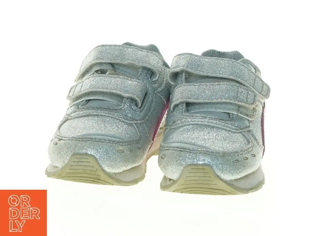 Billede 2 - Sølvfarvede sneakers med lyserøde detaljer fra Puma (str. 22)