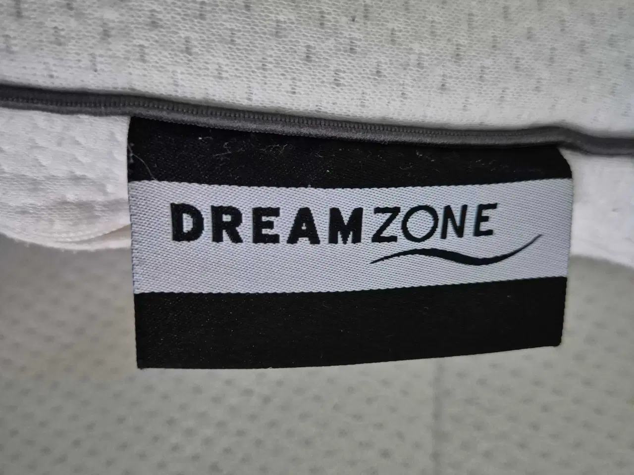 Billede 5 - Jysk dreamzone gold seng 2× 90x200 