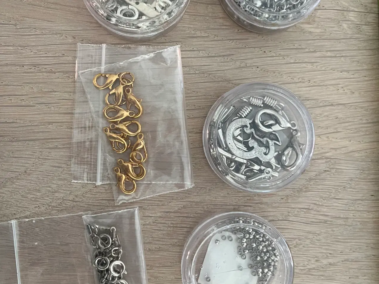 Billede 5 - Perler, tilbehør og bøger til smykkefremstilling