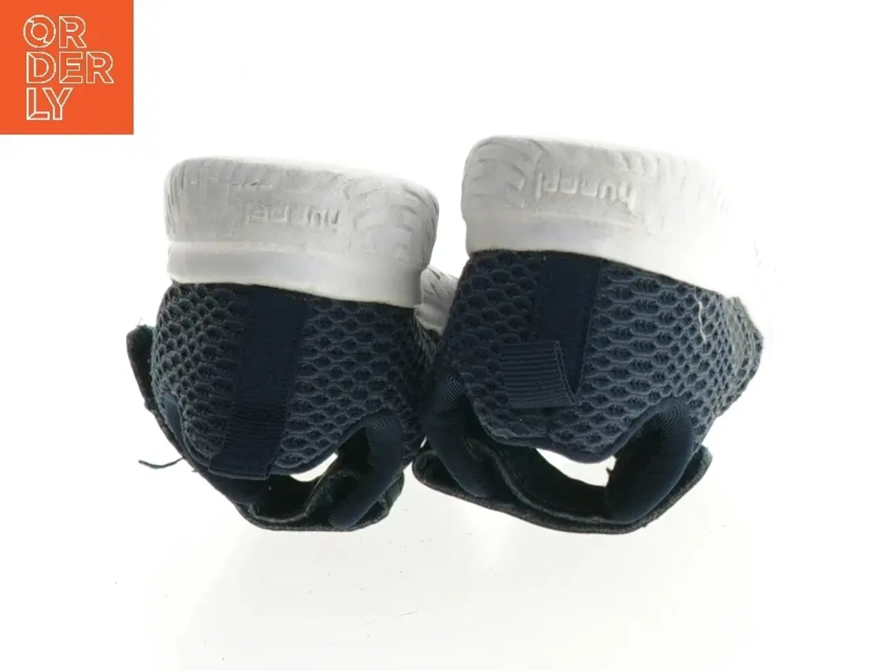 Billede 2 - Brugte børnesko fra Hummel (str. 24)