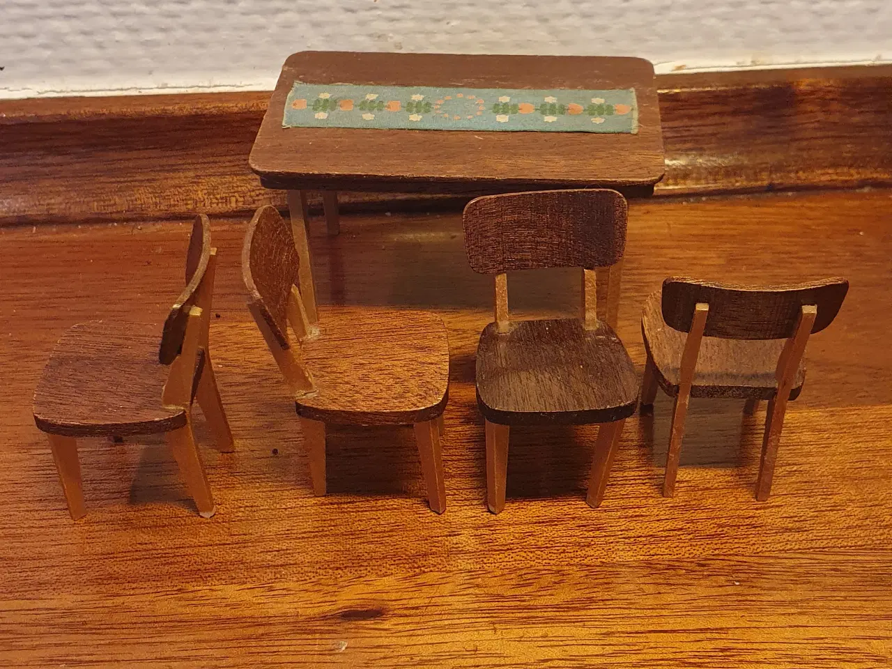 Billede 3 - Lundby dukkehus møbler  fra 60erne 