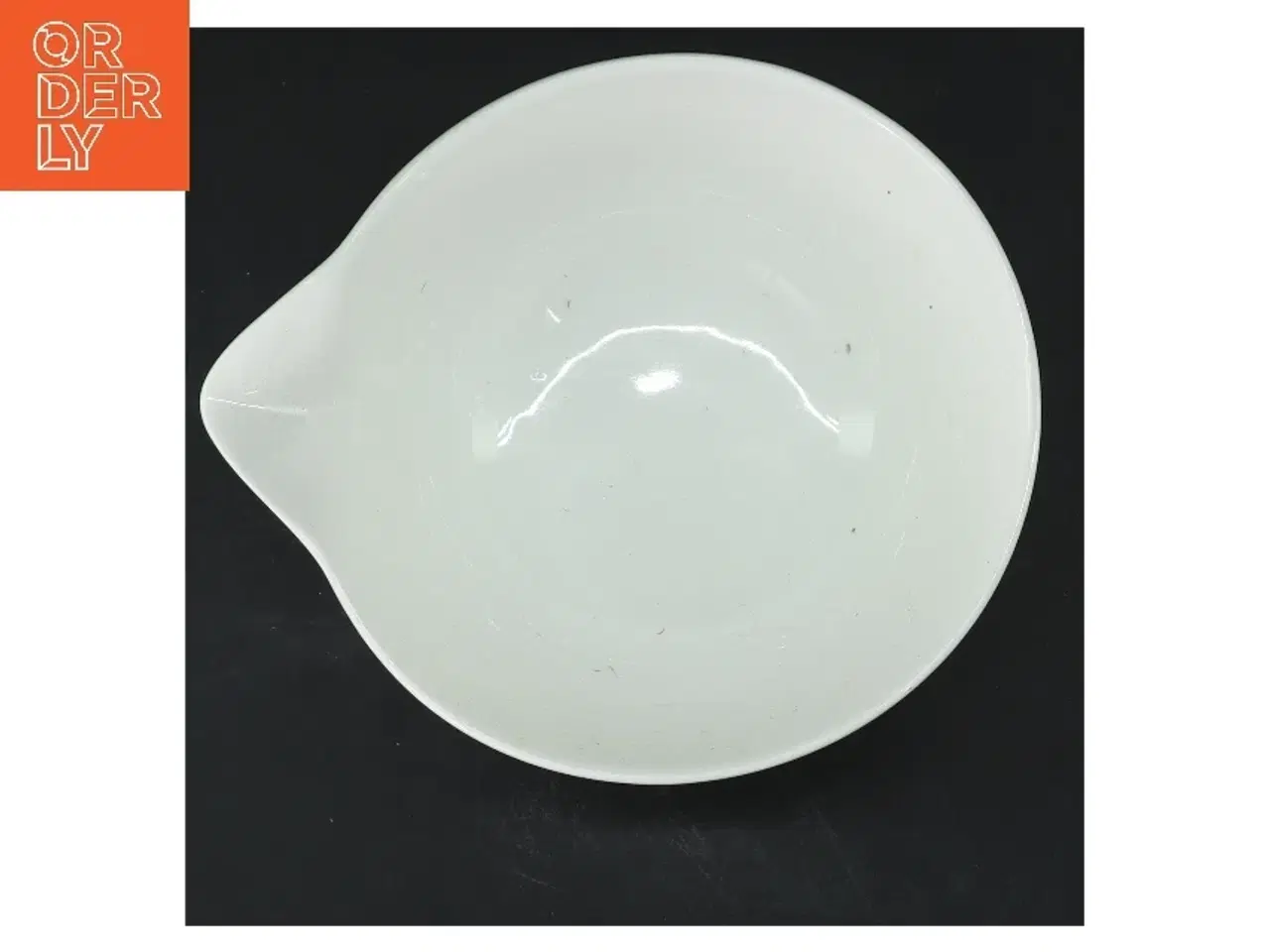 Billede 3 - Hvid skål med hældetud (str. Ø 14,5 cm)