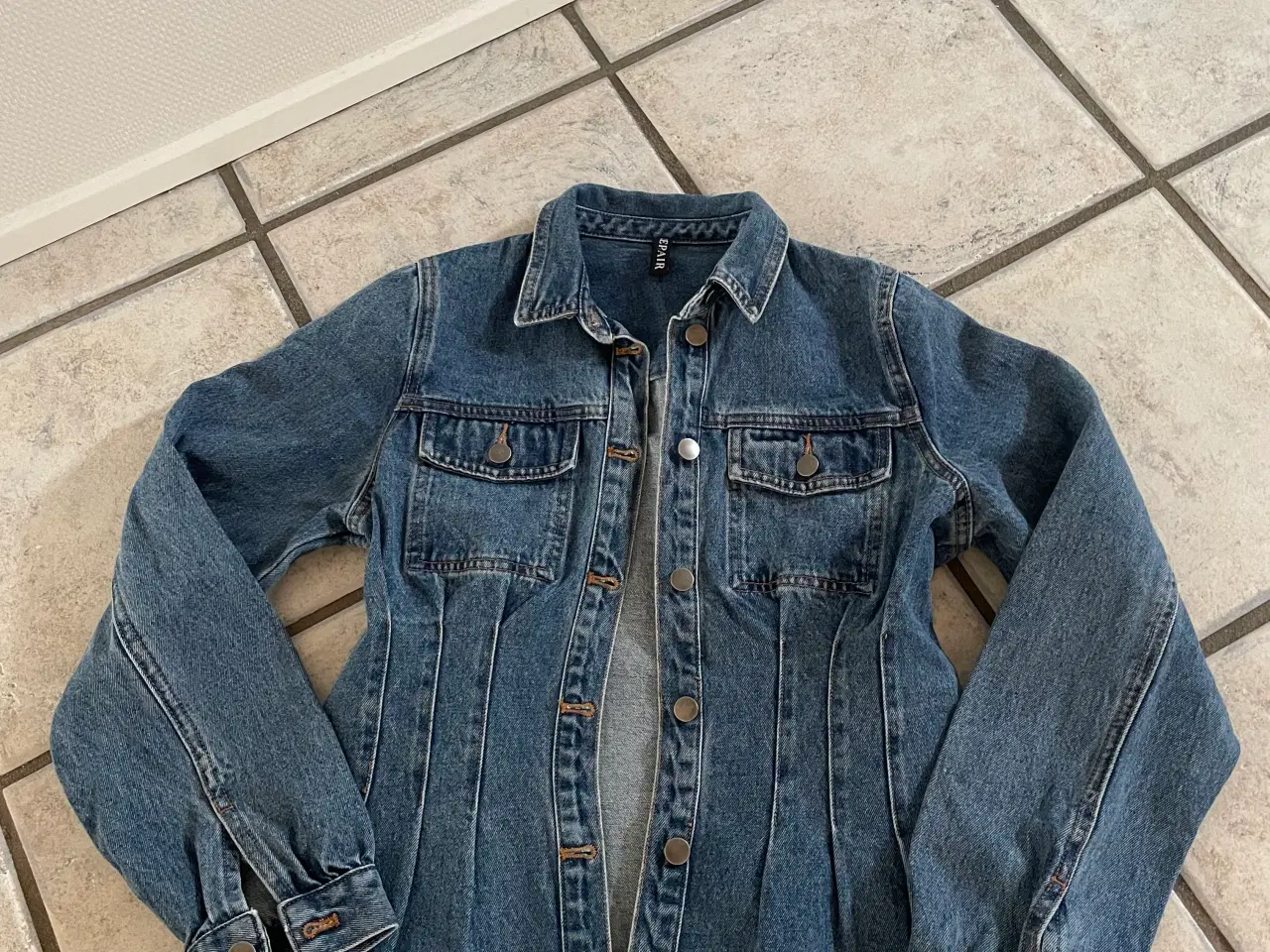 Billede 3 - Jakker og vest XS . Nyt Pr.Stk 50kr