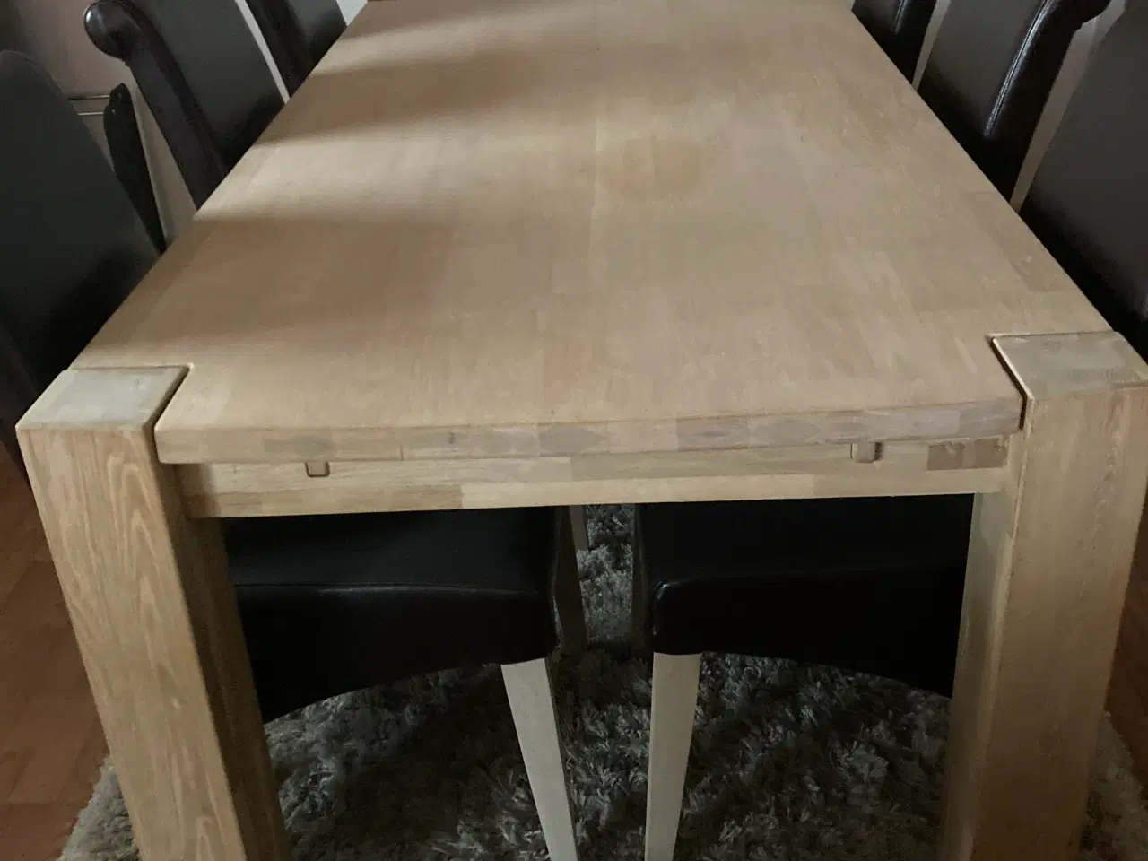 Billede 2 - Spisebord/ langbord med 6 stole sæbebehandlet eg-