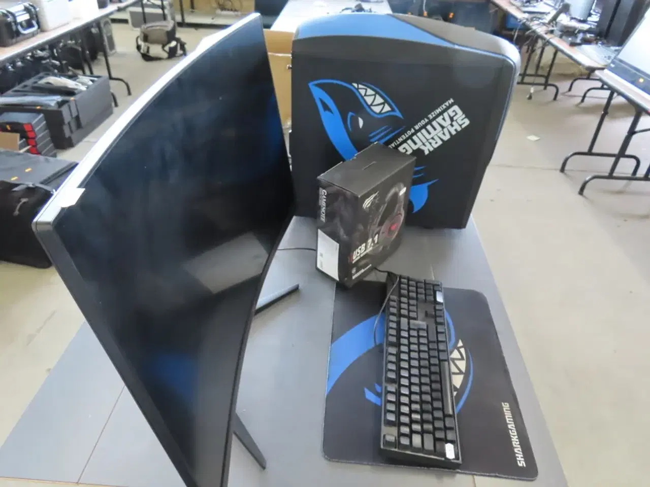 Billede 3 - Gaming PC med Skærmog tastetur (SHARK GAMING)