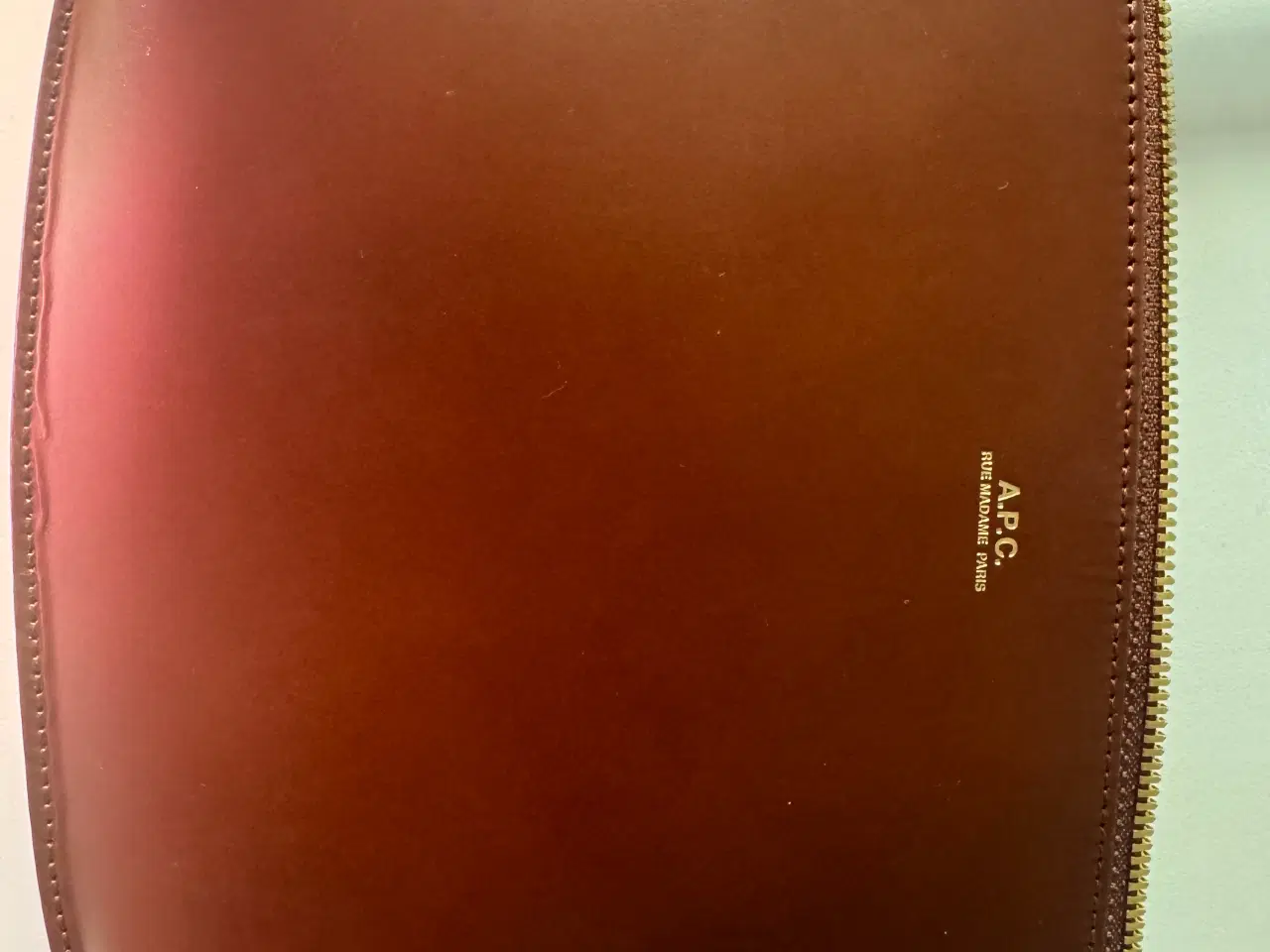 Billede 2 - A.P.C. Sarah Bag – Noisette (brun lædertaske)