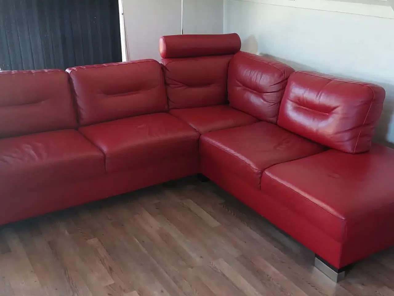 Billede 4 - Sofa i rød læder 