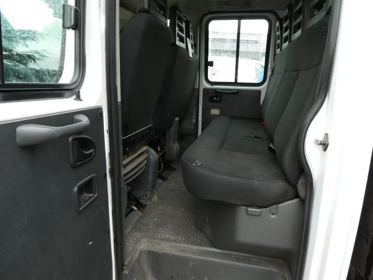 Billede 10 - Iveco Daily 3,0 35C17 Mandskabsvogn m/lad