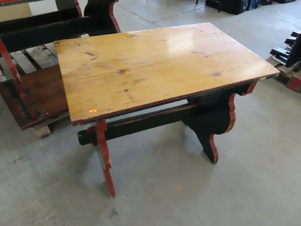 Billede 1 - 5 stk. "Bierstube" borde