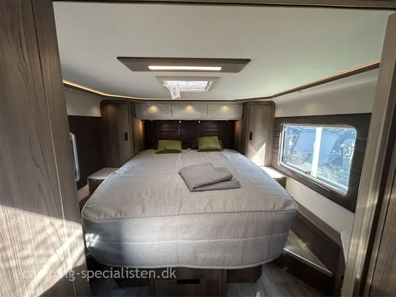 Billede 7 - 2026 - Kabe Royal   Kabe Royal X910 LQB model 2026 kan snart ses hos Camping-Specialisten