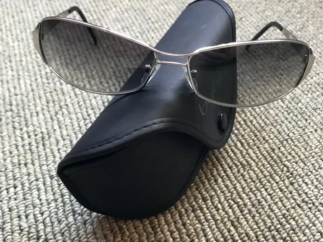 Billede 1 - Byblos solbriller