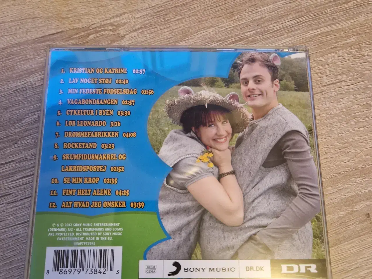 Billede 2 - Lille Nørd med Kristian & Katrine