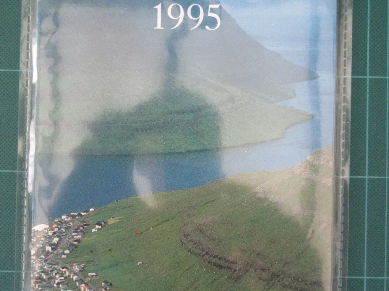 Billede 1 - Færøerne årsmappen 1995 postpris 98kr
