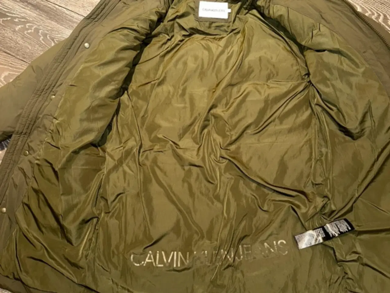 Billede 5 - Super fed lang jakke fra Calvin Klein 