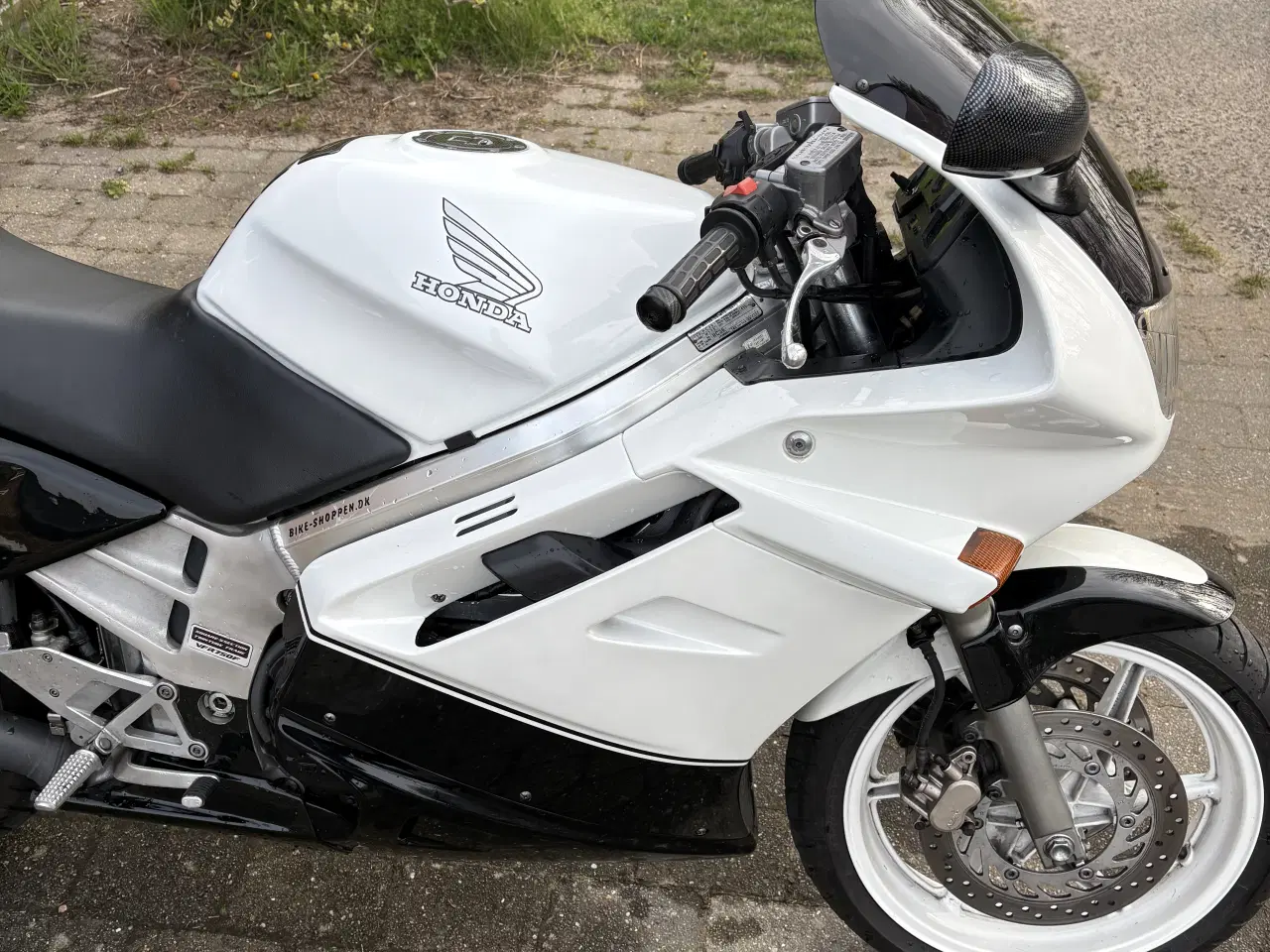 Billede 5 - VFR750 rc36