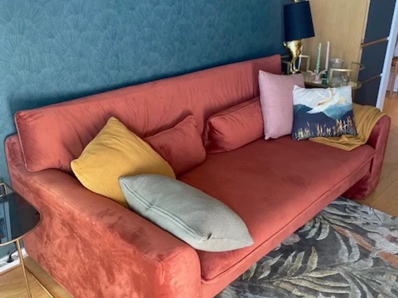 Billede 1 - Sofa - står som ny!