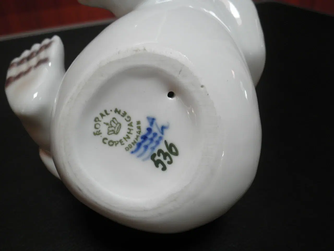Billede 3 - Royal Copenhagen isbjørneunge nr. 536