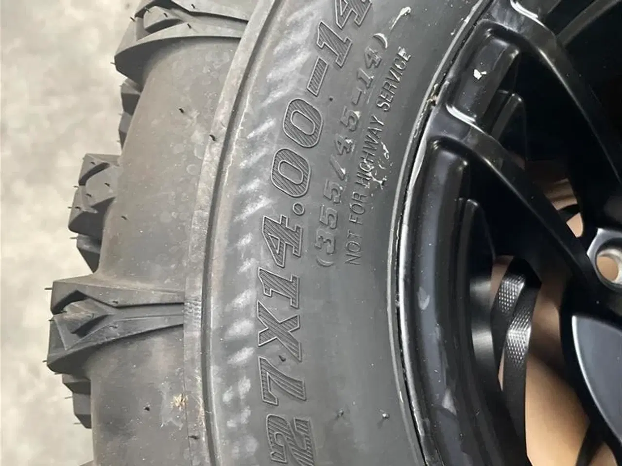 Billede 3 - Polaris Alufælge med dæk