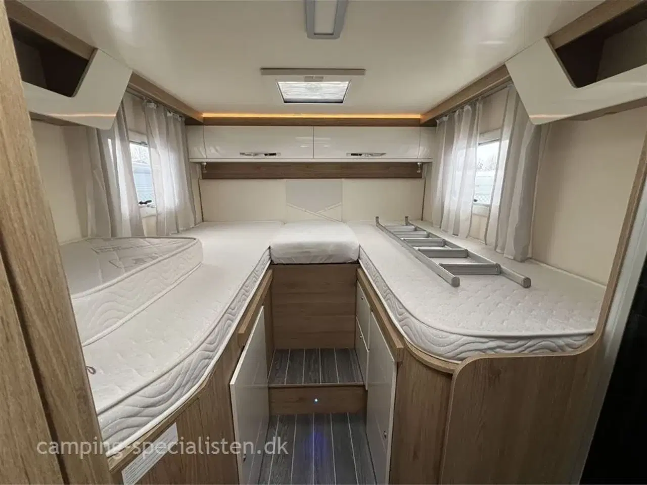 Billede 13 - 2020 - Rollerteam Kronos 284TL   2020 Rollerteam Kronos 284 TL - Se den nu hos Camping-Specialisten.dk